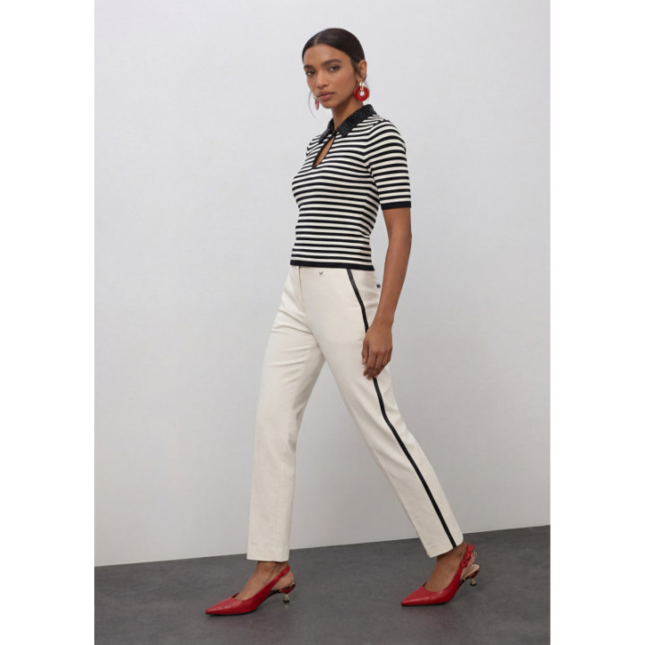 Pantalón crudo con vivos a contraste